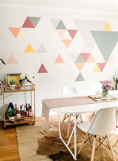 A Diy Geometric Wall Mural With Behr Paint Inspired By This Wall