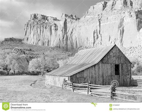 Old Black And White Barn Stock Image Image Of Awesome