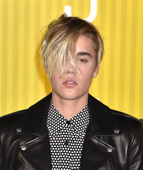 Justin Bieber Celebrity Looks And Style Must See