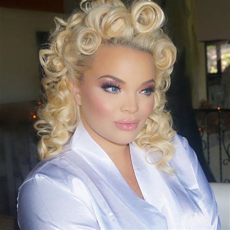 Pin By Youtube Land On Trisha Paytas Celebrity Hairstyles Hair