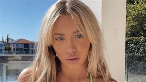 Tammy Hembrow Flaunts Body In Tiny Crochet Bikini Photos