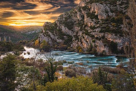 Übersicht an allen wasserfällen und attraktionen. Kroatien Reiseführer 2020: Wasserfälle Krka - Ausflug ...