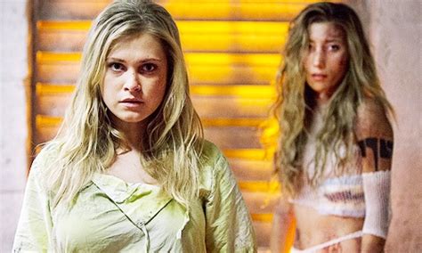 2x03 Reapercussions Clarke And Anya The 100 Tv Show Photo