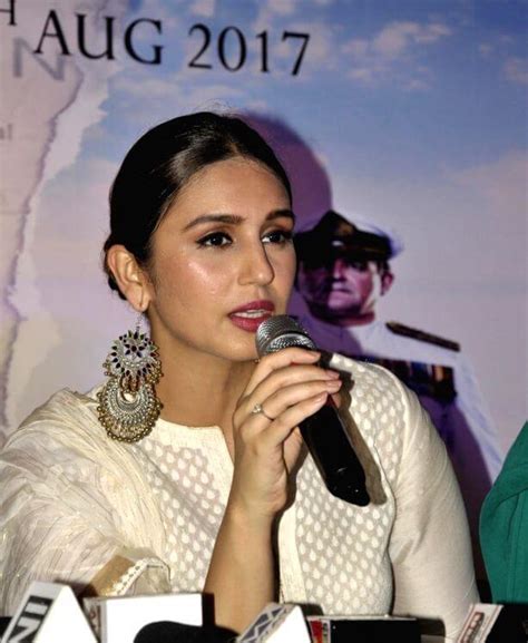 bollywood actress huma qureshi beautiful pics in white dress