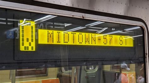 Nyc Subway R46 Q Trains Terminating At 57th St 7th Av Youtube