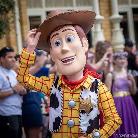 Toy Story Characters Debut New Look At Disney World Disney World News Disney World Theme Parks