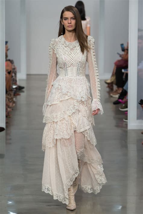 Zimmermann Spring 2017 Ready-to-Wear Fashion Show | Perfect wedding