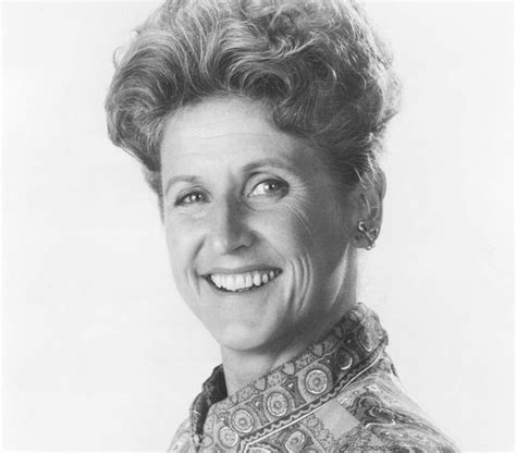 Ann B Davis Dies At 88 Tmz Reports She Played Housekeeper Alice On