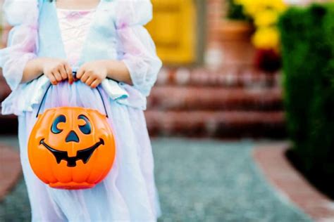 Should Christians Celebrate Halloween The Billy Graham Evangelistic