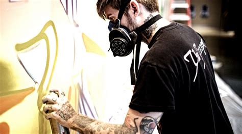 New Fortnite Season 4 Teaser Image Points To Graffiti Artist Skin