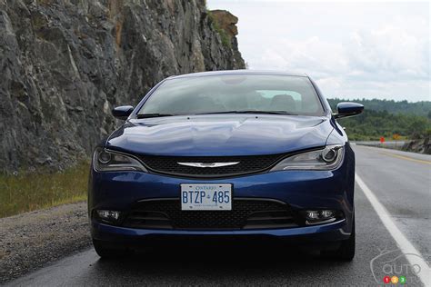 With the 200, chrysler has finally come up with a credible family sedan, helping to erase memories of the last version. 2015 Chrysler 200 S Review Editor's Review | Car Reviews ...