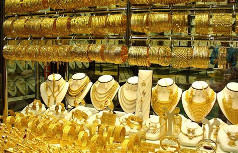 Dubai Deira Gold Souk Market Living Nomads Travel Tips Guides News Information