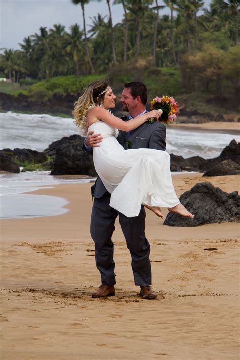 Makena Surf Beach Maui Maui Wedding Photographer Wedding