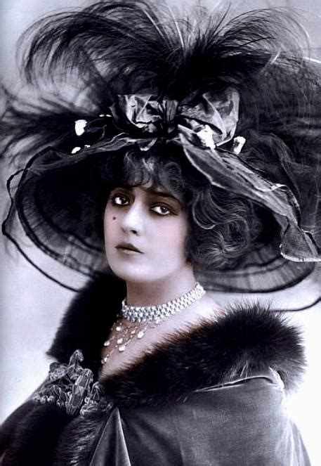 Victorian Vampire Society Uk Vintage Portraits Hats Vintage
