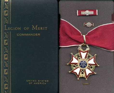 Legion Of Merit Usa Legion Of Merit Medal With Presentation Case And