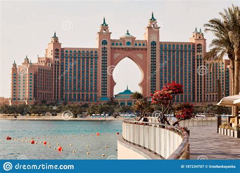 Dubai Uae November 2019 Beautiful View Of The Atlantis Hotel On The