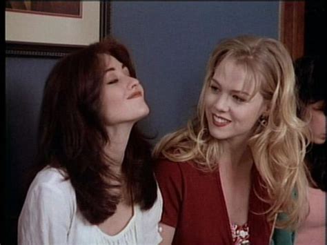 Brenda And Kelly Beverly Hills 90210 Image 5026836 Fanpop