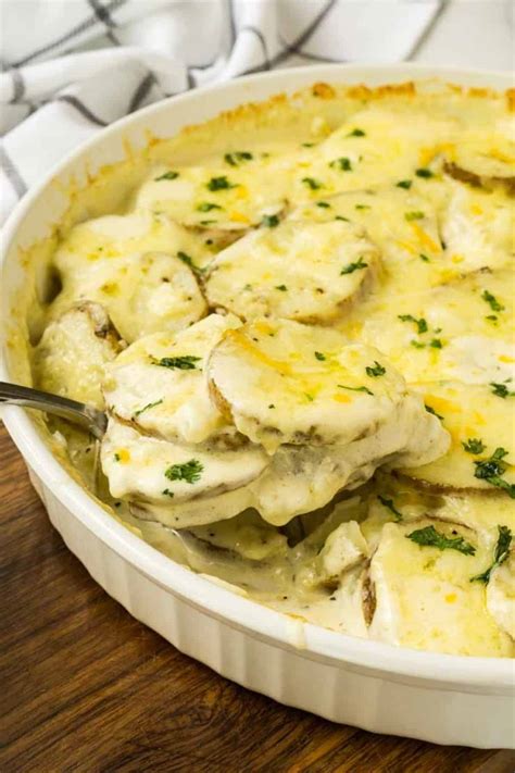 Easy White Cheddar Scalloped Potatoes Step By Step