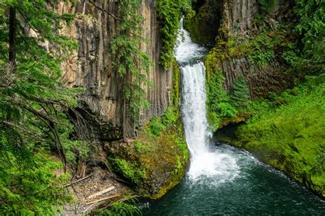The Hike To Tamanawas Waterfall In The Mount Hood National Forest In