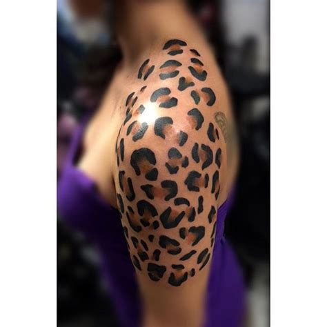 cheetah sholder cheetah print tattoos leopard tattoos leopard print tattoos