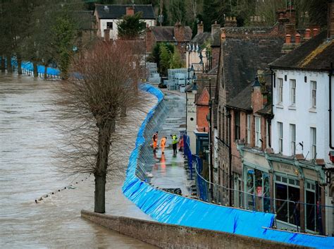 shropshire flooding danger to life warning for ironbridge as shrewsbury town centre flooded