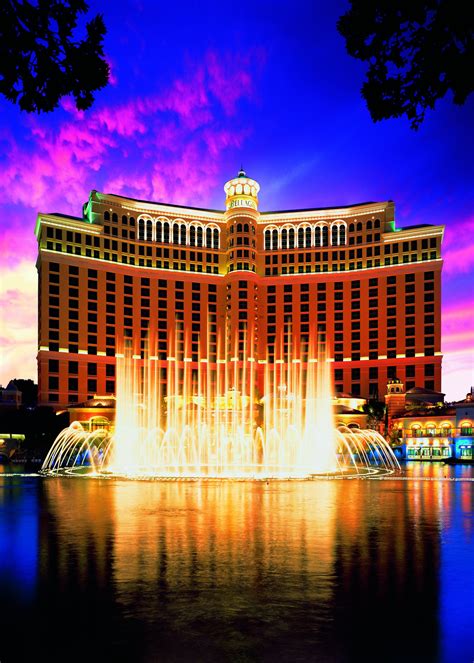 3 Hotels For A High Rollin Las Vegas Getaway Gogo Vacations Blog