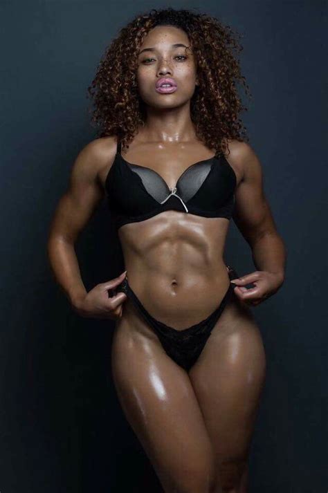 Pin By Sean Nicholas On Fintess Poses Black Girl Fitness Body