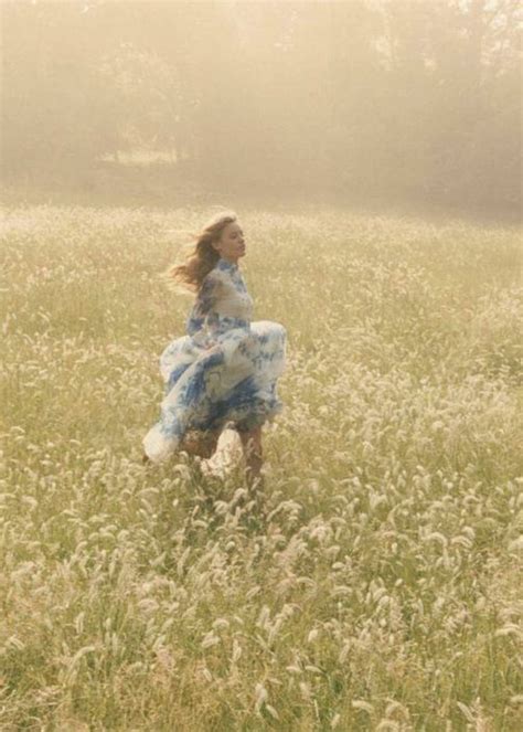Pin By Katherine On Frolicking In Fields Photo Flower Field Pictures