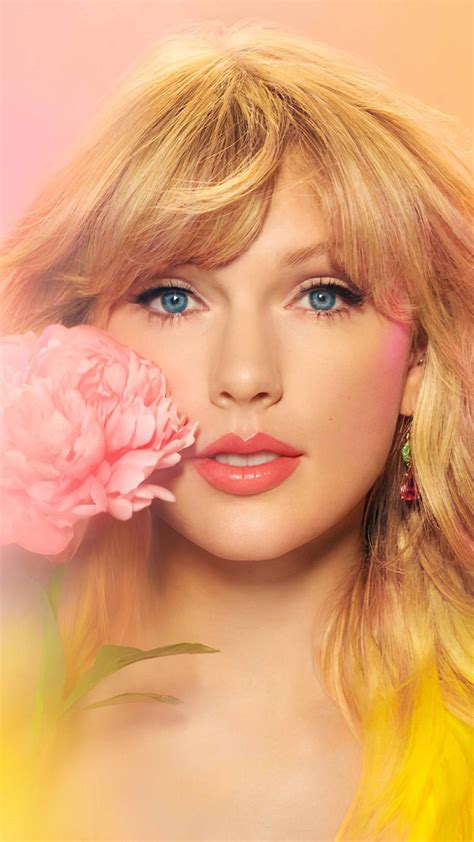 Beautiful Taylor Swift With Flower K Ultra HD Mobile Wallpaper