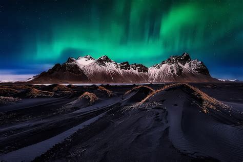 Northern Lights Stars Mountains Night Sky Iceland Hd Wallpaper