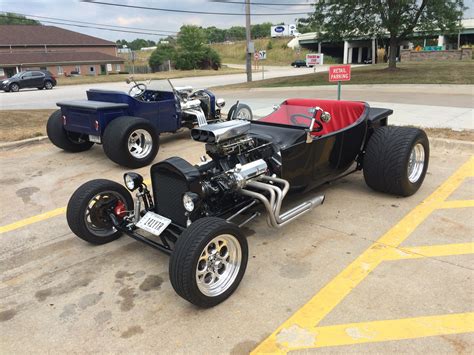 Lot Shots A Pair Of Ford T Bucket Hot Rods Onallcylinders