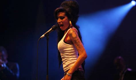 A Garota De Ipanema Por Amy Winehouse Brasil