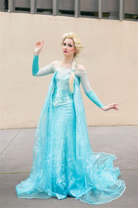 Incredible And Detailed Costumes From Dragon Con Disney Princess Cosplay Disney Princess