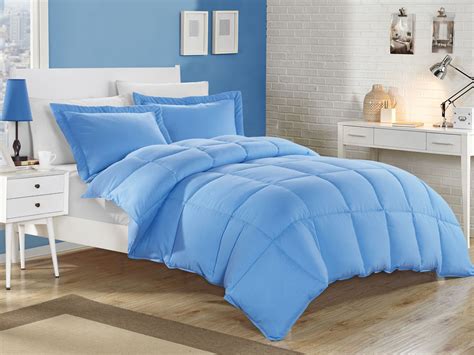 Update your bedroom with this crisp modern comforter set. Blue Down Alternative Comforter Set Full/Queen