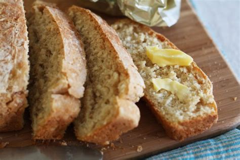 Basic homemade bread recipe collection. Home baked spelt bread and a simple lunch | a splash of ...