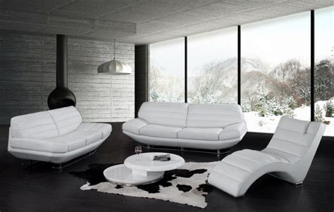 Fascinating Style Of White Leather Sofa Which Is Combined With Modern