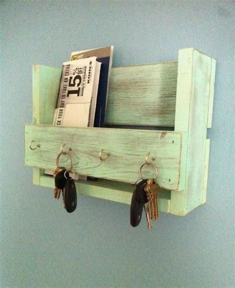 Key Holder Wood Pallet Projects Handmade Home Decor Diy Pallet Projects