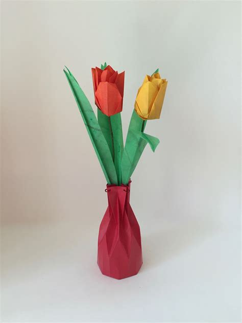 Tulip Arrangement Tulips Arrangement Paper Vase Origami Ts