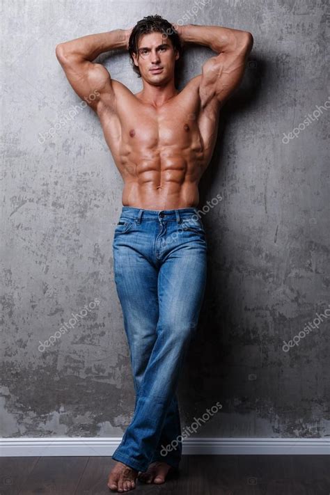 Arend Emula Ie Nc Ierare Muscle Men In Jeans Personalitate Omerii