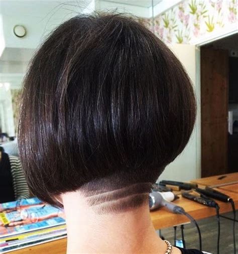 This neatly rounded bob simply takes thick hair to the next level, turning unmanageable strands into the style and color pictured in this photo is a beautiful representation of how this would look on a wavy. 20 Shorter Hairstyles Perfect for Thick Manes - PoPular ...