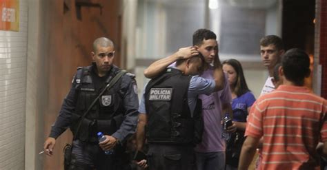 Violência Em Upps No Rio De Janeiro Fotos Uol Notícias