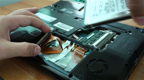How To Upgrade A Toshiba Portege R700 Laptop Youtube
