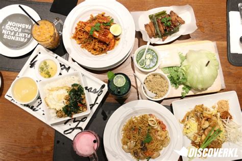 50% off single bone wings with minimum purchase of rm50. Greyhound Café & Restaurant, Mid Valley Food Review