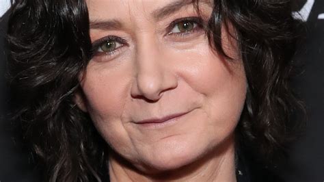 Why The Conners Fight Scenes Come Naturally To Sara Gilbert