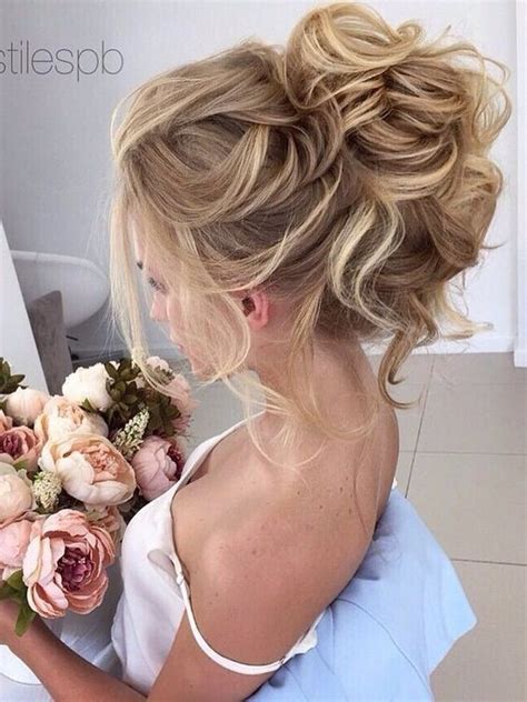 Check out formal and everyday updo ideas below! 10 Beautiful Wedding Hairstyles for Brides - Femininity ...