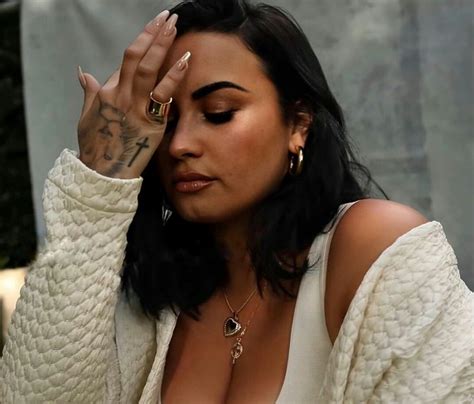 A release date for the album has not been a release date for the album has not been confirmed. Pin by Mari on DEMİ LOVATO in 2020 | Demi lovato albums ...