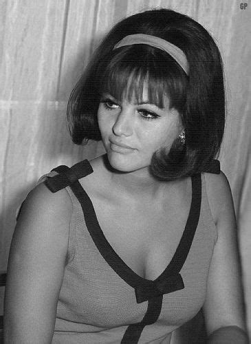 Hairstyle 1965 Claudia Cardinale 2 Claudia Cardinale Italian Beauty Vintage Hairstyles