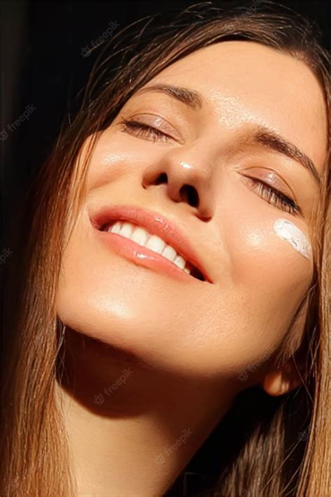 Premium Photo Beauty Suntan Spf And Skincare Cosmetics Model Face
