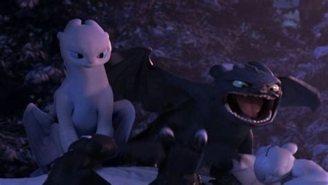 Gallery Light Fury Character Shorts How To Train Your Dragon