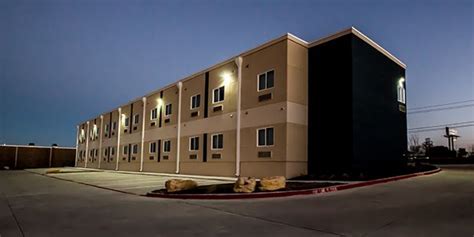 Katy mills mall and lacenterra at cinco ranch are worth checking out if shopping is on the agenda, while those wishing to experience the area's natural beauty. Hotel Photo Gallery - Executive Inn Fort Worth